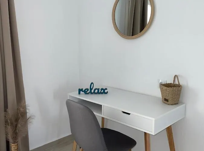 Athena's 2 Apartment Polychrono