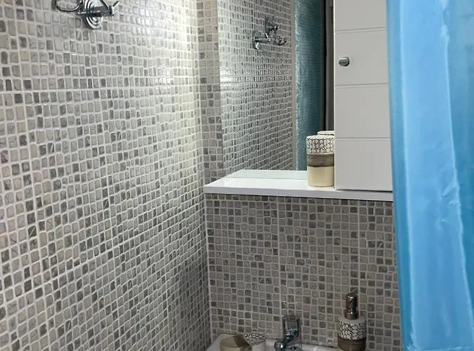 Athena's 2 * Polychrono